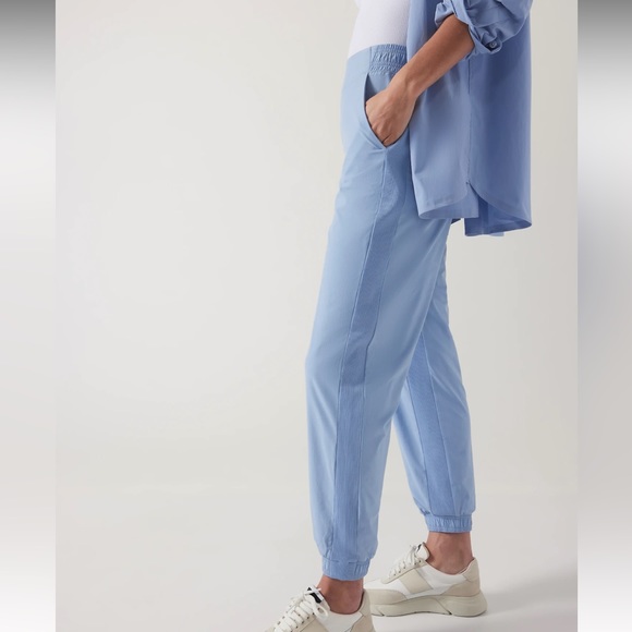 Athleta Brooklyn Lined Jogger NWT in Heron Blue, 6 - Picture 3 of 6
